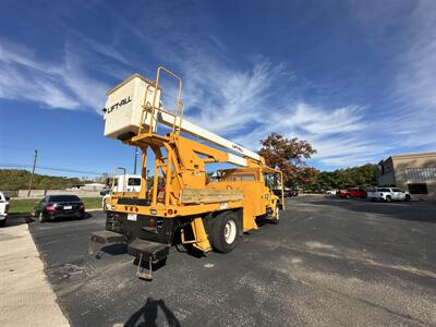 2006 International 4400 Bucket Truck   - Photo 7 - Elkhart, IN 46514