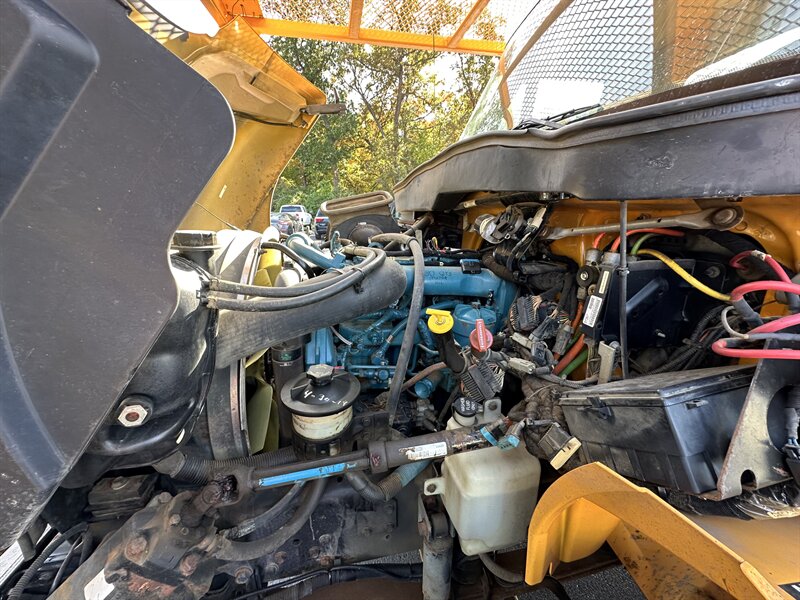 2006 International 4400 Bucket Truck   - Photo 21 - Elkhart, IN 46514