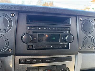 2006 Jeep Commander 4dr SUV   - Photo 18 - Elkhart, IN 46514