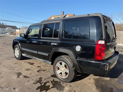 2006 Jeep Commander 4dr SUV   - Photo 3 - Elkhart, IN 46514