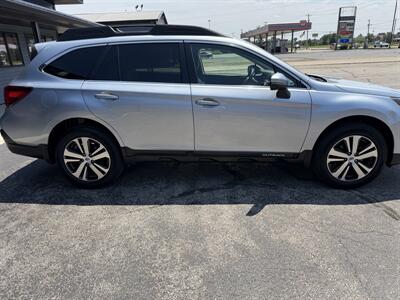 2018 Subaru Outback 3.6R Limited - Photo 8 - Elkhart, IN 46514