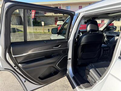2021 Jeep Grand Cherokee L Limited   - Photo 9 - Elkhart, IN 46514