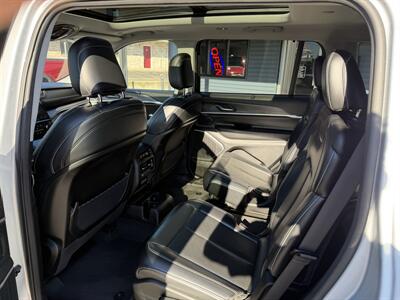 2021 Jeep Grand Cherokee L Limited   - Photo 12 - Elkhart, IN 46514