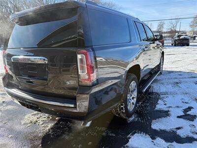 2018 GMC Yukon XL Denali   - Photo 8 - Elkhart, IN 46514