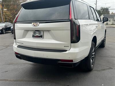 2023 Cadillac Escalade SPORT PLATINUM   - Photo 9 - Elkhart, IN 46514