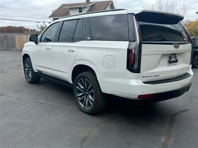 2023 Cadillac Escalade SPORT PLATINUM   - Photo 5 - Elkhart, IN 46514