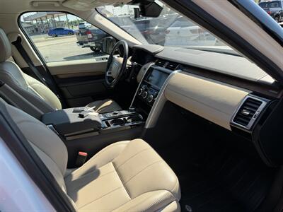 2018 Land Rover Discovery HSE   - Photo 19 - Elkhart, IN 46514
