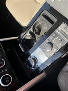 2018 Land Rover Discovery HSE   - Photo 20 - Elkhart, IN 46514