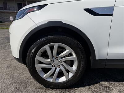 2018 Land Rover Discovery HSE   - Photo 3 - Elkhart, IN 46514