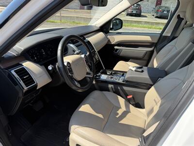 2018 Land Rover Discovery HSE   - Photo 12 - Elkhart, IN 46514