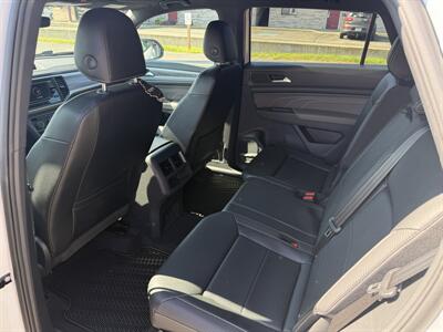 2022 Volkswagen Atlas Cross Sport SE 4Motion - Photo 14 - Elkhart, IN 46514