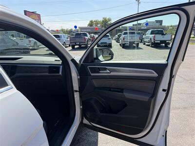 2022 Volkswagen Atlas Cross Sport SE 4Motion - Photo 19 - Elkhart, IN 46514