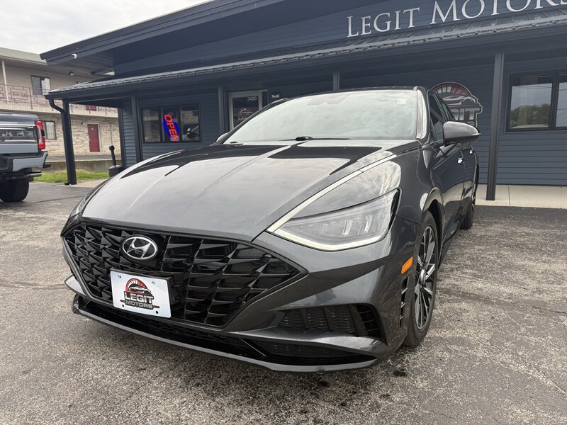 2020 Hyundai Sonata Sport   - Photo 1 - Elkhart, IN 46514