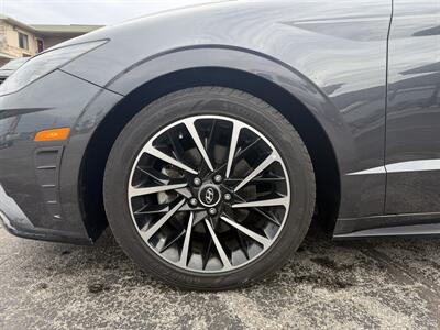 2020 Hyundai Sonata Sport   - Photo 3 - Elkhart, IN 46514