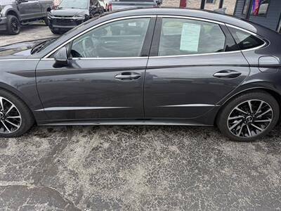 2020 Hyundai Sonata Sport   - Photo 4 - Elkhart, IN 46514