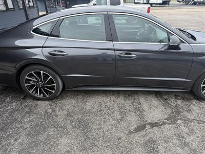 2020 Hyundai Sonata Sport   - Photo 8 - Elkhart, IN 46514