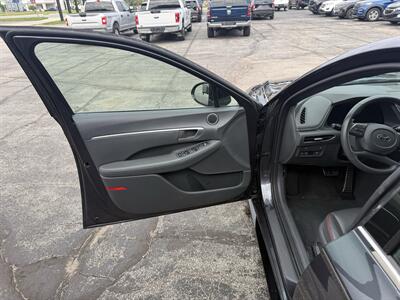 2020 Hyundai Sonata Sport   - Photo 11 - Elkhart, IN 46514