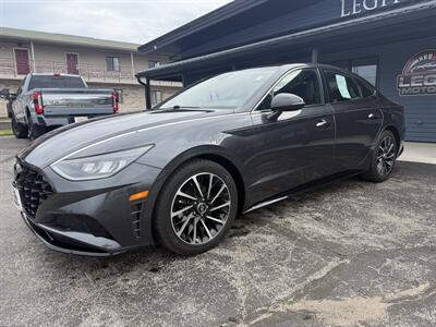 2020 Hyundai Sonata Sport   - Photo 2 - Elkhart, IN 46514