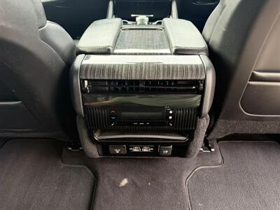 2022 Jeep Wagoneer Series III   - Photo 20 - Elkhart, IN 46514