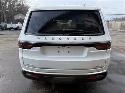2022 Jeep Wagoneer Series III   - Photo 6 - Elkhart, IN 46514