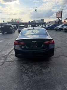 2017 Chevrolet Malibu LS   - Photo 5 - Elkhart, IN 46514
