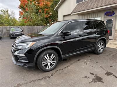 2017 Honda Pilot EXL   - Photo 2 - Elkhart, IN 46514