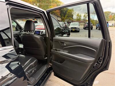 2017 Honda Pilot EXL   - Photo 15 - Elkhart, IN 46514