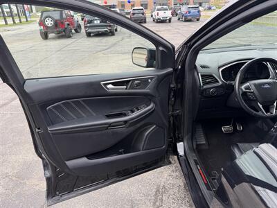 2019 Ford Edge ST - Photo 11 - Elkhart, IN 46514