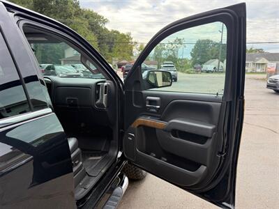 2018 Chevrolet Silverado 1500 LTZ   - Photo 20 - Elkhart, IN 46514