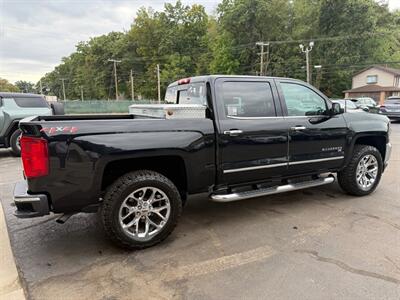 2018 Chevrolet Silverado 1500 LTZ   - Photo 7 - Elkhart, IN 46514