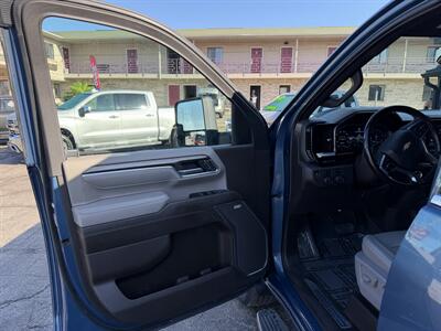 2024 Chevrolet Silverado 2500HD LTZ - Photo 10 - Elkhart, IN 46514