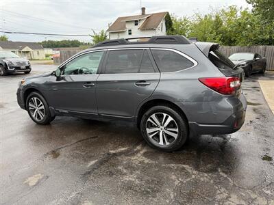 2018 Subaru Outback 3.6R LIMITED   - Photo 3 - Elkhart, IN 46514