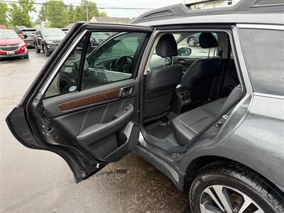 2018 Subaru Outback 3.6R LIMITED   - Photo 11 - Elkhart, IN 46514