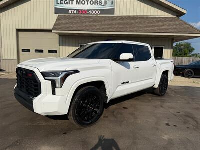 2022 Toyota Tundra SR5   - Photo 2 - Elkhart, IN 46514