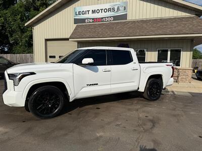 2022 Toyota Tundra SR5   - Photo 5 - Elkhart, IN 46514