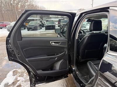 2020 Ford Edge SEL   - Photo 13 - Elkhart, IN 46514