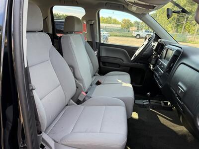 2017 Chevrolet Silverado 1500 CUSTOM   - Photo 20 - Elkhart, IN 46514