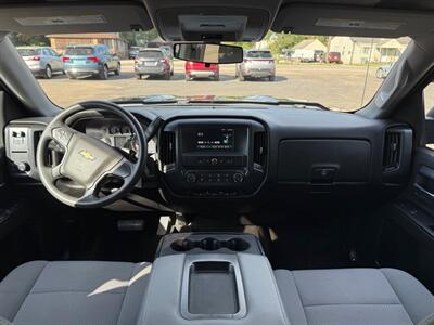 2017 Chevrolet Silverado 1500 CUSTOM   - Photo 17 - Elkhart, IN 46514