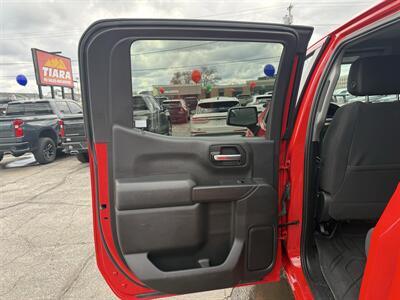 2020 Chevrolet Silverado 1500 LT   - Photo 13 - Elkhart, IN 46514