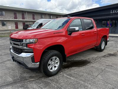 2020 Chevrolet Silverado 1500 LT   - Photo 2 - Elkhart, IN 46514