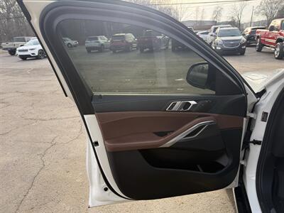 2022 BMW X6 xDrive40i   - Photo 11 - Elkhart, IN 46514