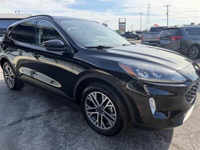 2020 Ford Escape SEL - Photo 8 - Elkhart, IN 46514