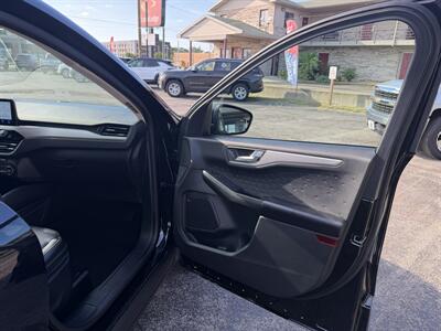 2020 Ford Escape SEL - Photo 18 - Elkhart, IN 46514