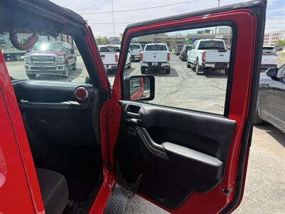 2013 Jeep Wrangler Unlimited Sport   - Photo 17 - Elkhart, IN 46514