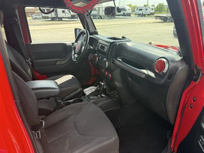 2013 Jeep Wrangler Unlimited Sport   - Photo 18 - Elkhart, IN 46514