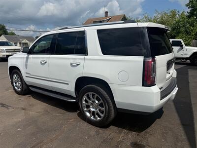 2019 GMC Yukon DENALI   - Photo 3 - Elkhart, IN 46514