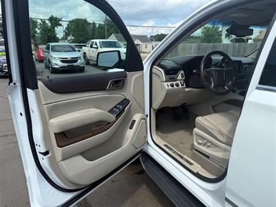 2019 GMC Yukon DENALI   - Photo 9 - Elkhart, IN 46514