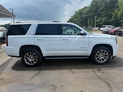2019 GMC Yukon DENALI   - Photo 6 - Elkhart, IN 46514