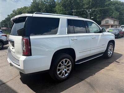 2019 GMC Yukon DENALI   - Photo 5 - Elkhart, IN 46514