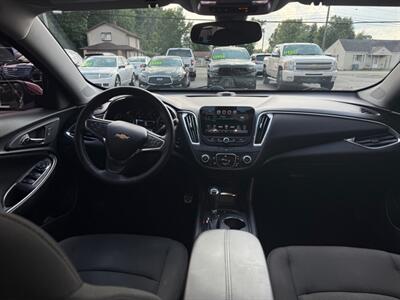 2017 Chevrolet Malibu LT   - Photo 16 - Elkhart, IN 46514